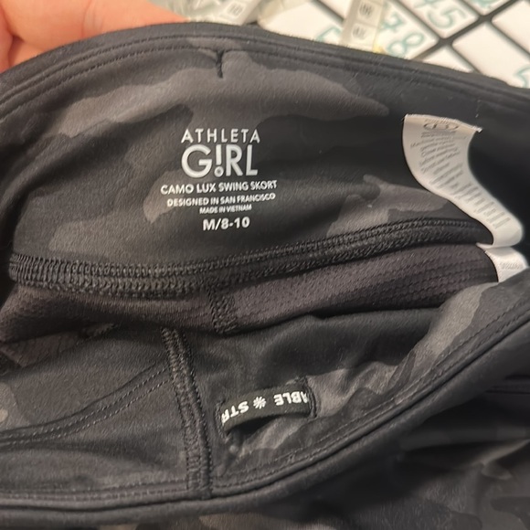 Athleta Girl Camo Lux Swing Skort , size M/8-10 - Picture 7 of 8